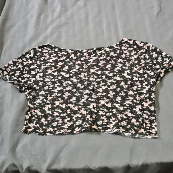 crop top/ beach cover up - Picture 2 of 2